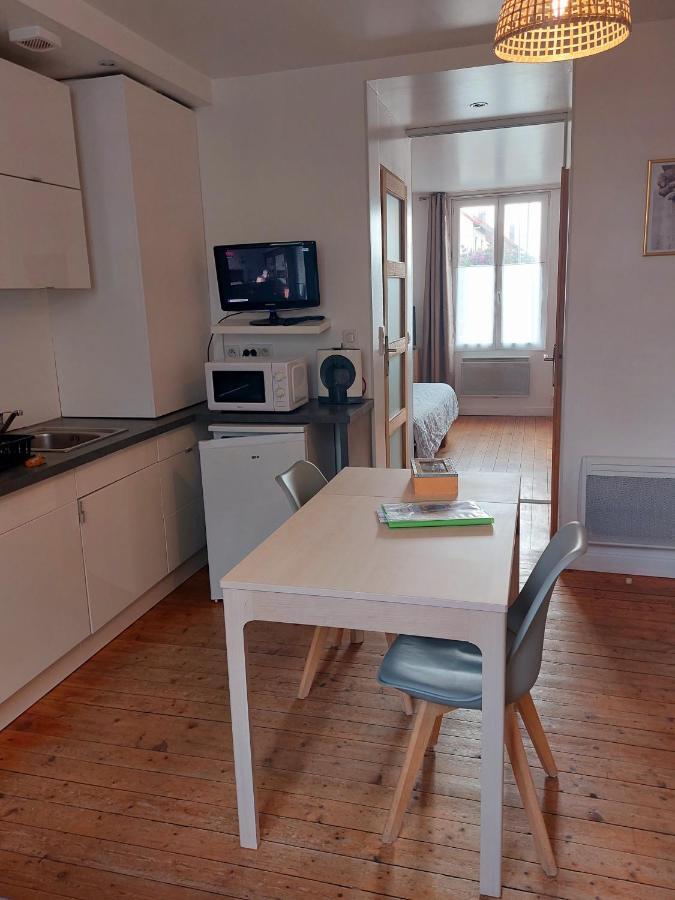 Les Belles Terrasses Dieppe ,3 Appartements , Le Vegetal De 1 A 8 Personnes , Le Tropical De 1 A 6 Personnes , Le Floral Avec Terrasse De 1 A 3 Personnes , Quartier Calme Au Stationnement Gratuit A Cote De L'Avenue Verte 외부 사진